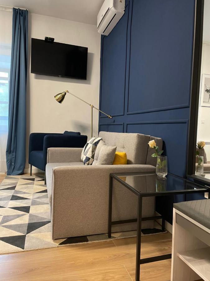 Ella Apartment