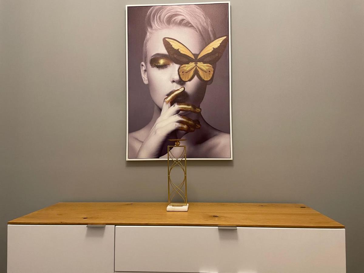 Ella * Zagreb